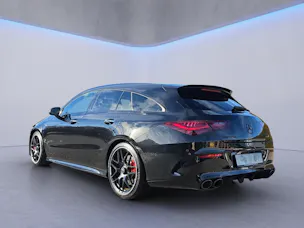 Mercedes-Benz CLA 45 S AMG 4X4 Kombi 8G-DCT / Sehr grosszügige Ausstattung