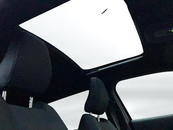 Vehicle image 10 Vehicle image 10