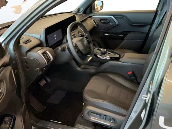 Vehicle image 6 Vehicle image 6