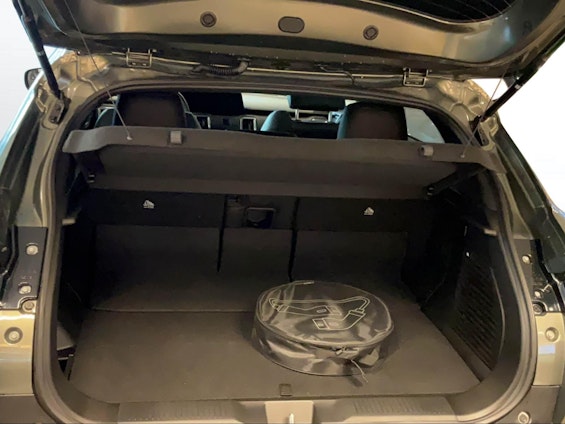 Vehicle image 11 Vehicle image 11