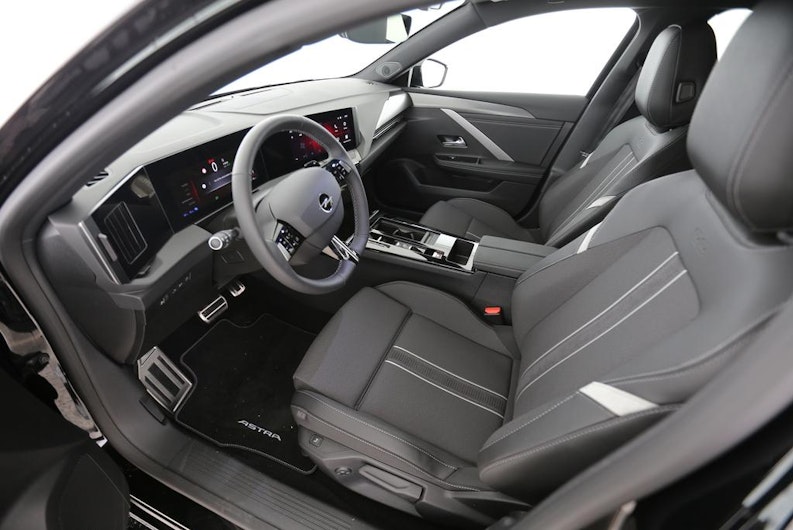 Vehicle image OPEL ASTRA