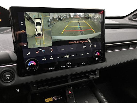 Vehicle image 9 Vehicle image 9