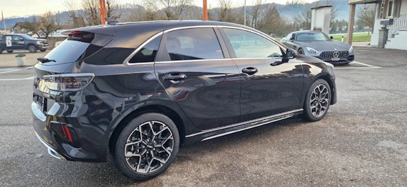 Vehicle image 12 Vehicle image 12