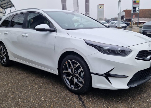 Vehicle image 14 Vehicle image 14