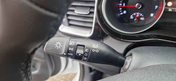 Vehicle image 9 Vehicle image 9