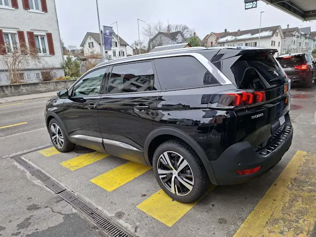 Peugeot 5008 1.5 BlueHDi Allure Pack