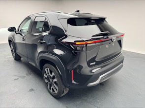 Fahrzeugbild TOYOTA Yaris Cross 1.5 VVT-i HSD Premium AWD-i