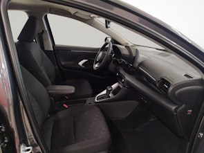 Vehicle image TOYOTA Yaris 1.5 VVT-i HSD Comfort