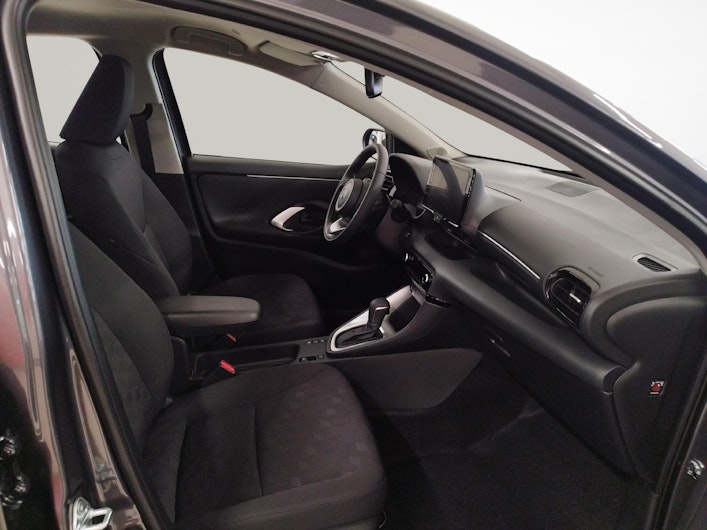 Vehicle image TOYOTA YARIS