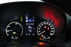 Vehicle image TOYOTA Yaris 1.5 VVT-i HSD Comfort