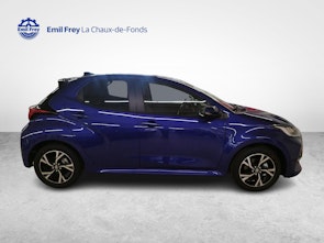 Vehicle image TOYOTA Yaris 1.5 VVT-i HSD Trend