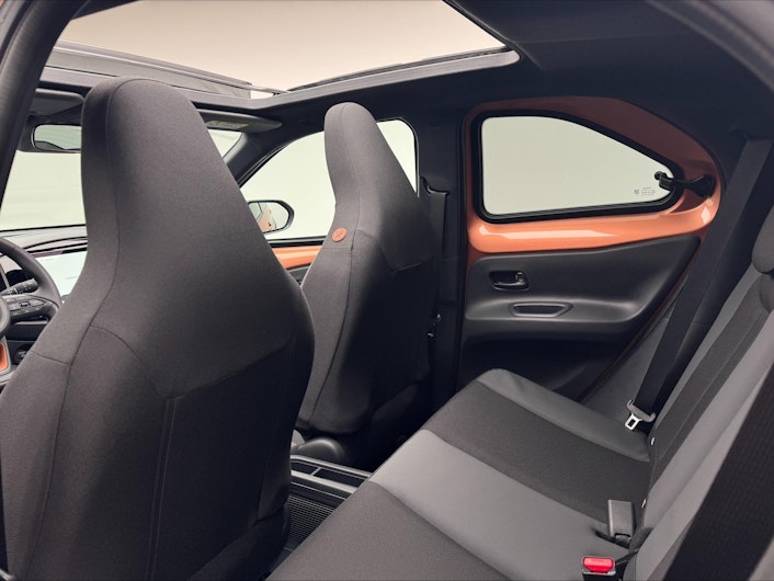 Vehicle image TOYOTA AYGO X