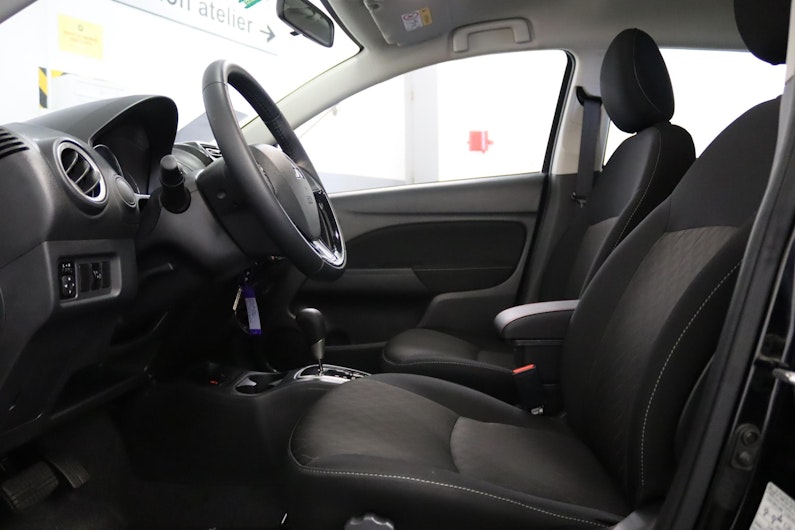 Vehicle image MITSUBISHI SPACE STAR