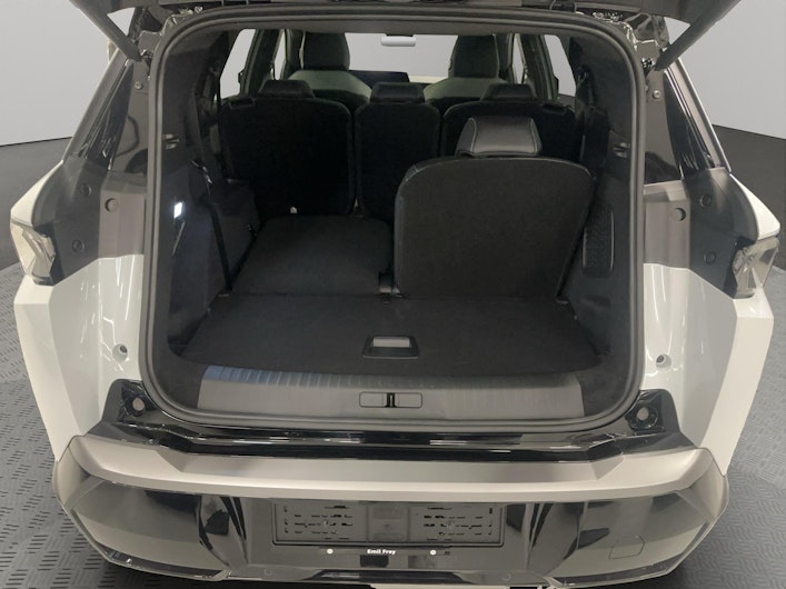 Vehicle image PEUGEOT 5008