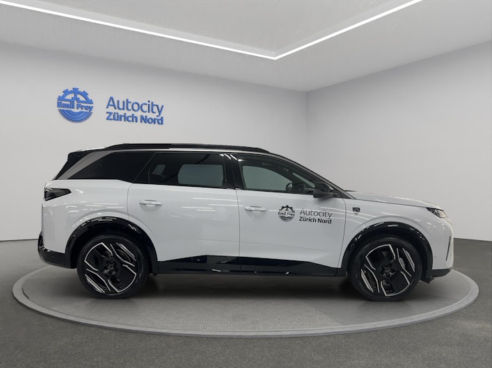 Vehicle image PEUGEOT 5008