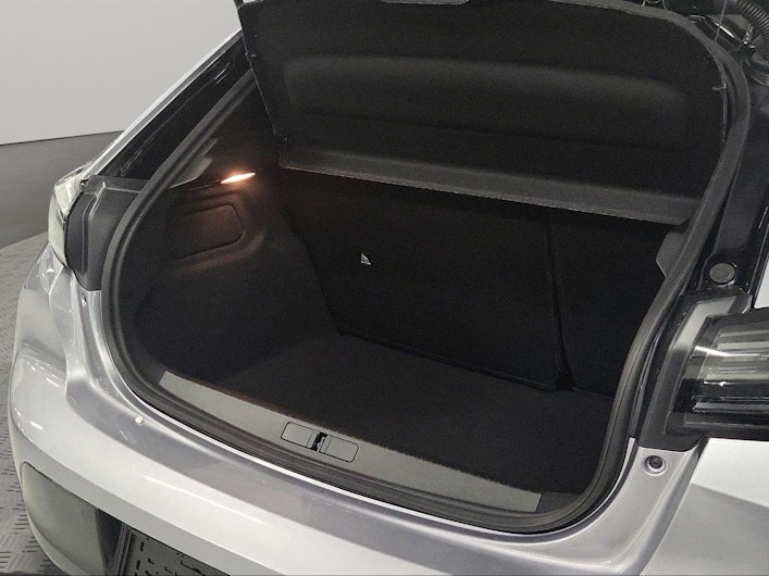 Vehicle image PEUGEOT 208