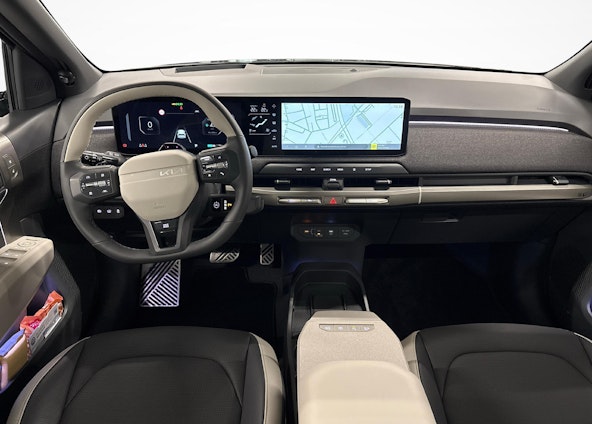 Vehicle image 9 Vehicle image 9