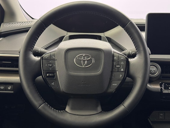 Vehicle image 12 Vehicle image 12