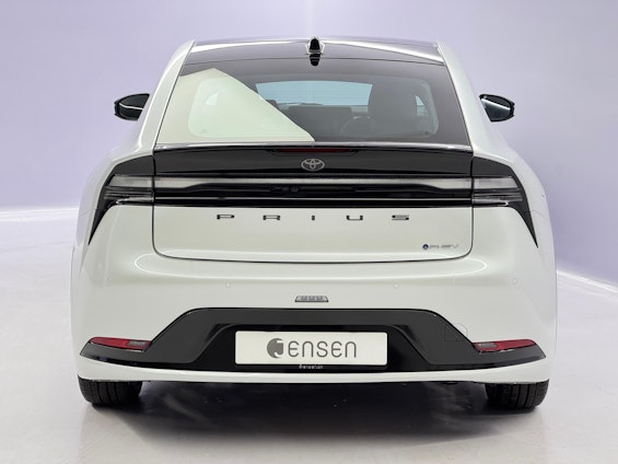 Vehicle image 3 Vehicle image 3