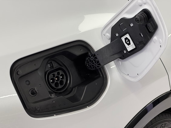 Vehicle image 17 Vehicle image 17