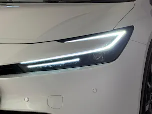 Toyota Prius 2.0 Plug-In-Hybrid Premium