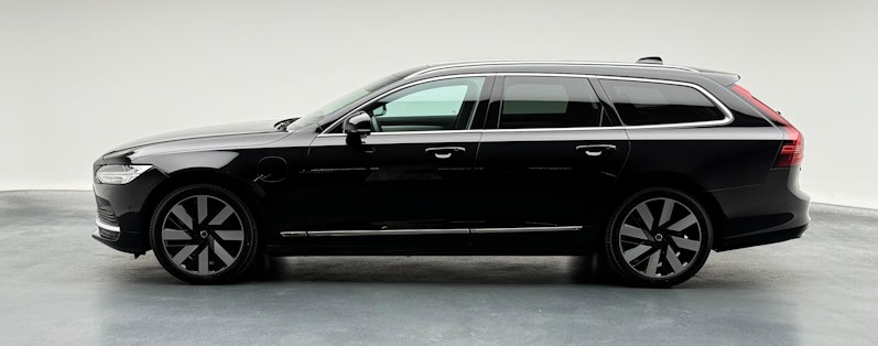 Vehicle image VOLVO V90