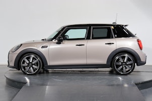 Vehicle image MINI F55 2.0i Cooper S SDKG