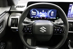 Vehicle image SUZUKI e Vitara Compact Top 4x4