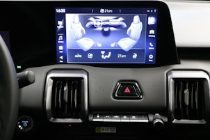 Vehicle image SUZUKI e Vitara Compact Top 4x4