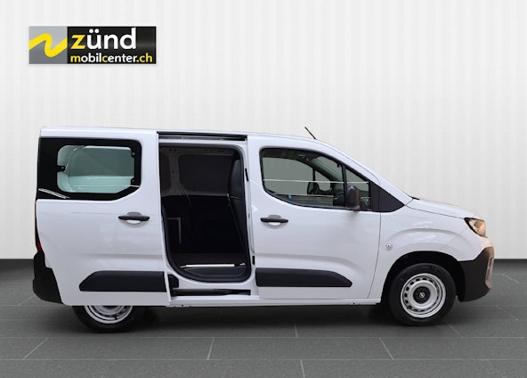 Vehicle image 13 Vehicle image 13