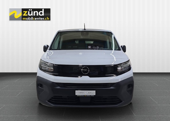 Vehicle image 4 Vehicle image 4