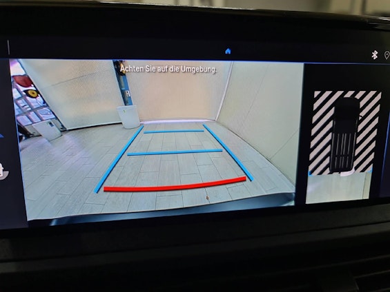 Vehicle image 16 Vehicle image 16