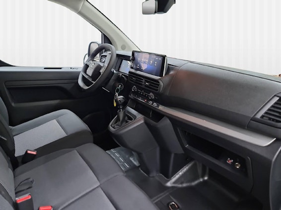 Vehicle image 9 Vehicle image 9