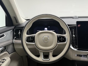 Vehicle image VOLVO XC90 2.0 T8 TE Ultra Dark eAWD