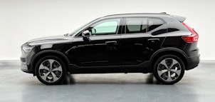 Vehicle image VOLVO XC40 2.0 B4 MH Plus Dark