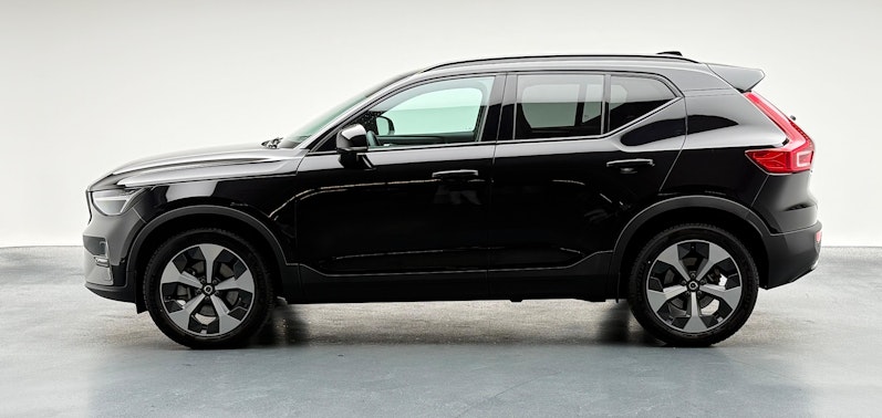 Vehicle image VOLVO XC40