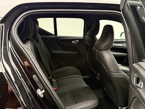 Vehicle image VOLVO XC40 2.0 B4 MH Plus Dark