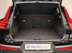 Vehicle image VOLVO XC40 2.0 B4 MH Plus Dark