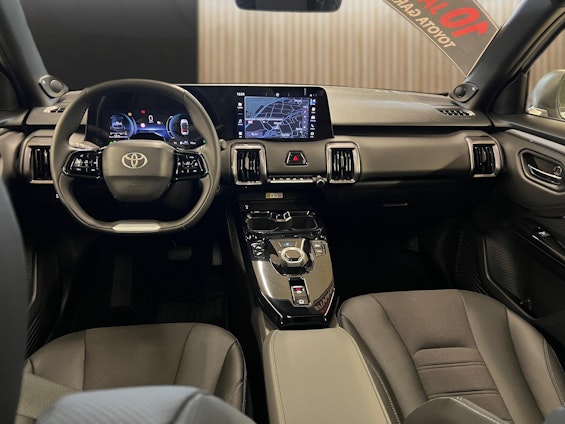 Vehicle image 14 Vehicle image 14