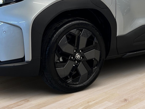 Vehicle image 9 Vehicle image 9