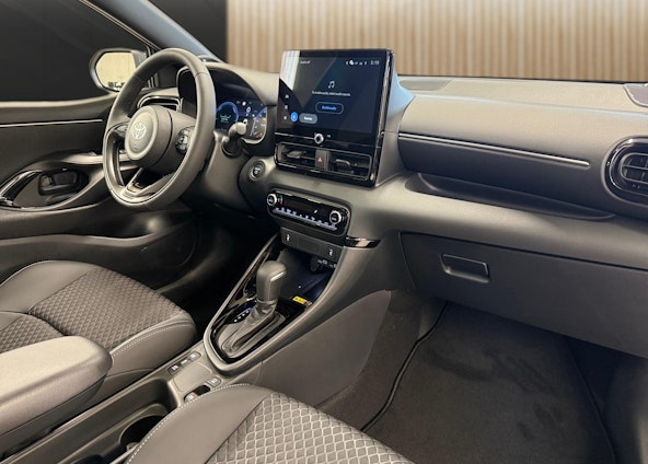 Vehicle image 13 Vehicle image 13