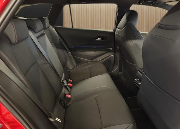 Vehicle image 14 Vehicle image 14