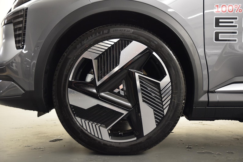 Vehicle image MITSUBISHI ECLIPSE CROSS