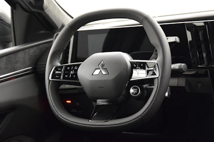 MITSUBISHI ECLIPSE CROSS 15