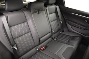 Vehicle image MITSUBISHI Eclipse Cross Instyle