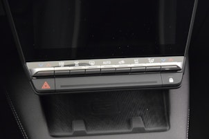 Vehicle image MITSUBISHI Eclipse Cross Instyle