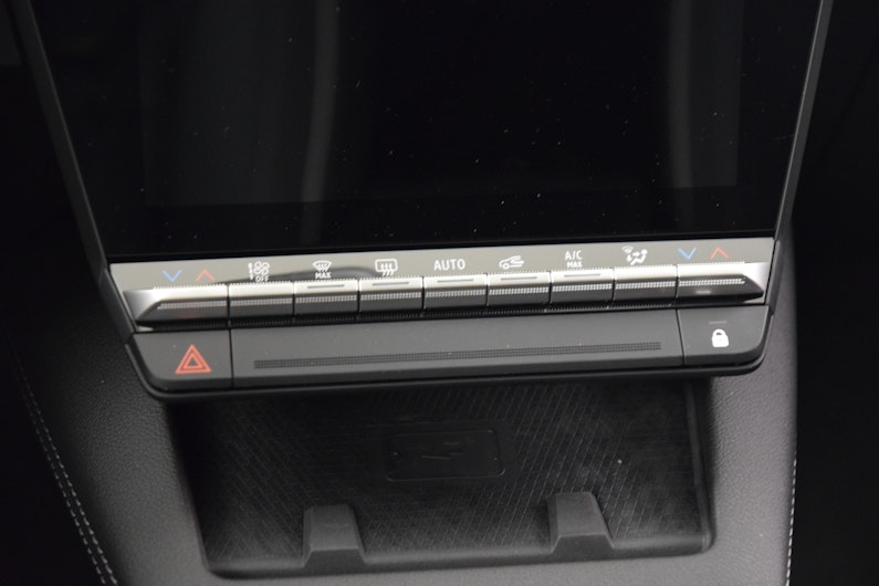 Vehicle image MITSUBISHI ECLIPSE CROSS