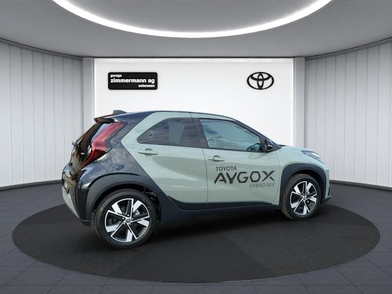 Vehicle image 5 Vehicle image 5