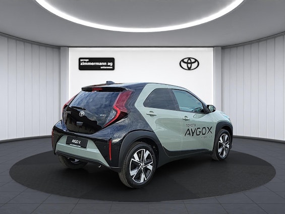 Vehicle image 6 Vehicle image 6