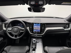 Vehicle image VOLVO XC60 2.0 T8 TE Plus Dark eAWD